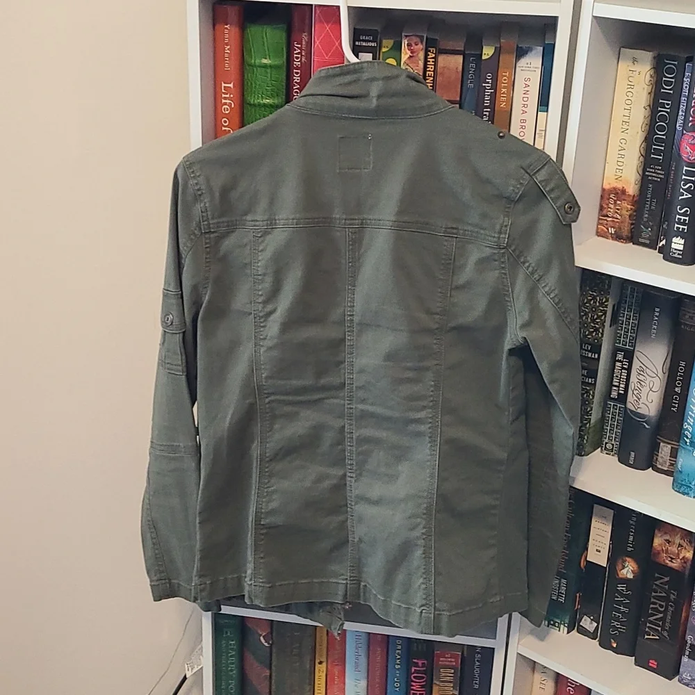 Cargo Jacket - Picture 2 of 3